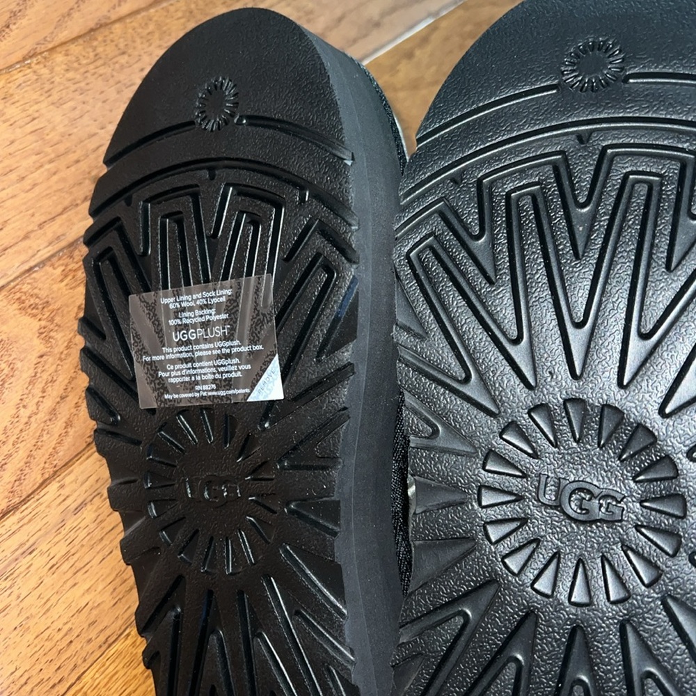 UGG Big Kids Neumel Platform Leather boots - Picture 4 of 14